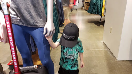 Clothing Store «The North Face Outlet», reviews and photos, 127 Premium Outlets Dr #633, Monroe, OH 45050, USA