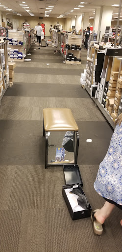 Shoe Store «DSW Designer Shoe Warehouse», reviews and photos, 8801 Queens Blvd, Elmhurst, NY 11373, USA