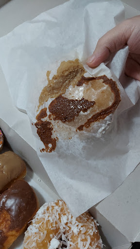 Donut Shop «Heavenly Doughnuts Shop», reviews and photos, 504 NE 102nd Ave, Portland, OR 97220, USA