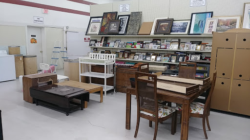 Thrift Store «Quality Thrift Store», reviews and photos, 5133 S Peoria Ave, Tulsa, OK 74105, USA