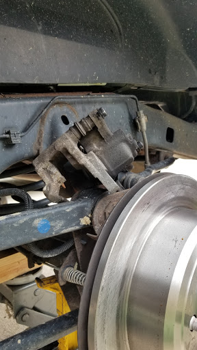 Auto Repair Shop «Car-X Tire & Auto», reviews and photos, 4851 Wunnenberg Way, West Chester Township, OH 45069, USA