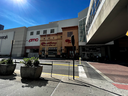 Shopping Mall «Newport Centre», reviews and photos, 30 Mall Dr W, Jersey City, NJ 07310, USA