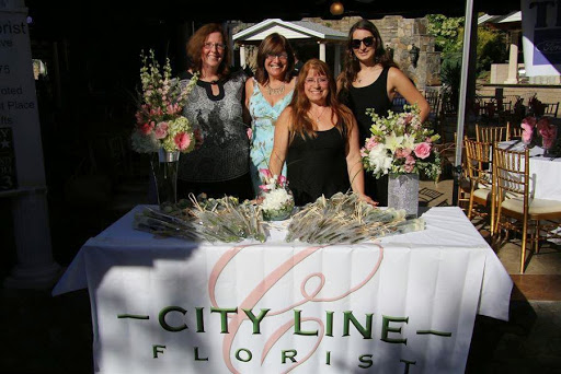 Florist «City Line Florist», reviews and photos, 2978 Nichols Ave, Trumbull, CT 06611, USA