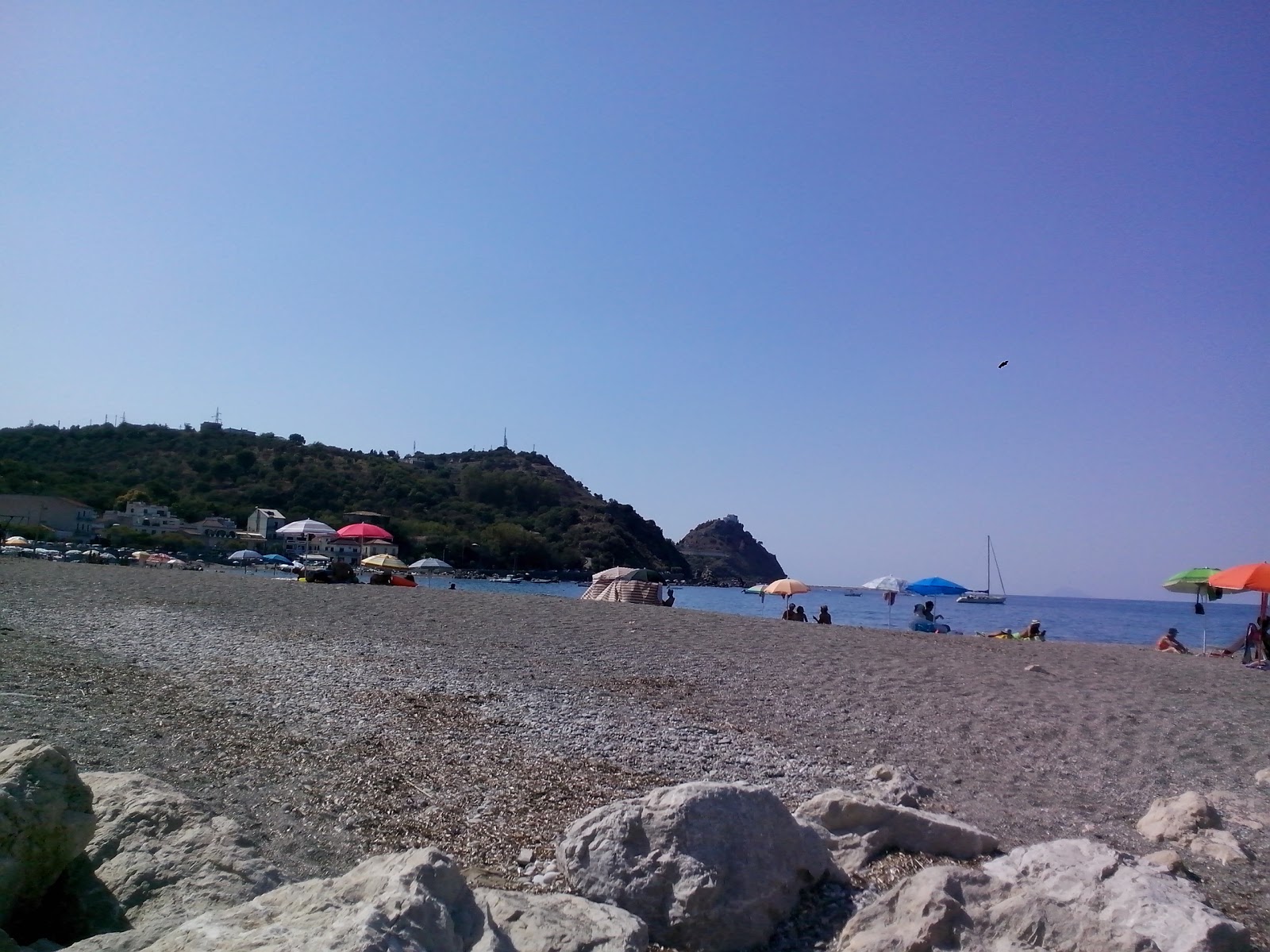 Photo de Spiaggia di San Gregorio zone des équipements