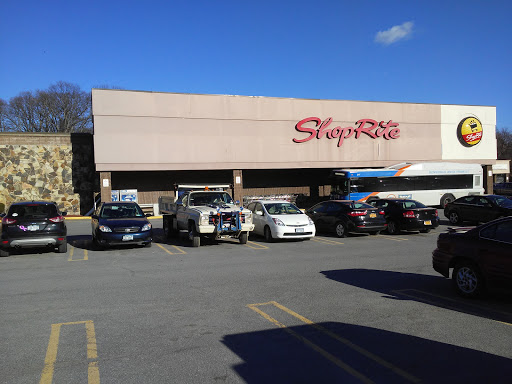 Grocery Store «ShopRite of Newburgh», reviews and photos, 88 N Plank Rd #1, Newburgh, NY 12550, USA