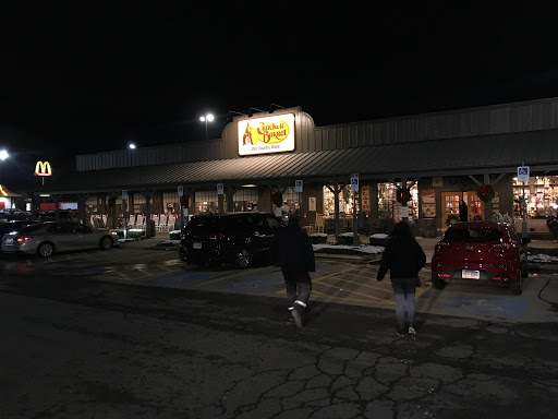 American Restaurant «Cracker Barrel Old Country Store», reviews and photos, 200 Davis Blvd, Pittsburgh, PA 15275, USA