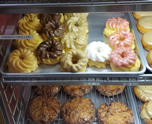 Donut Shop «Family Donut Shop», reviews and photos, 2100 N Northgate Way, Seattle, WA 98133, USA