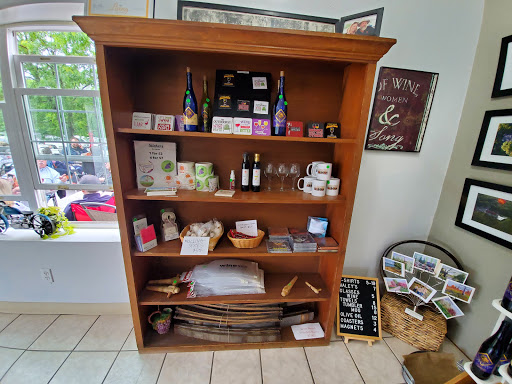 Winery «Summerset Winery», reviews and photos, 15101 Fairfax St, Indianola, IA 50125, USA