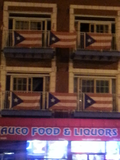 Liquor Store «Yauco Liquor Store», reviews and photos, 2744 W Division St, Chicago, IL 60622, USA