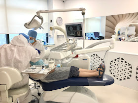 Unident Center - Clinica Dentara Premium - Galati