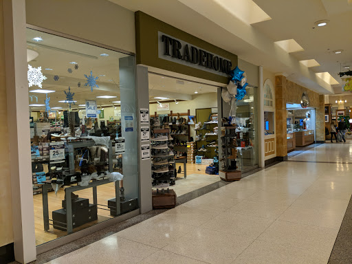 Shoe Store «Tradehome Shoes», reviews and photos, 3902 13th Ave SW, Fargo, ND 58103, USA