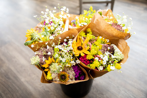 Florist «Kent Floral Co.», reviews and photos, 1109 S Water St, Kent, OH 44240, USA