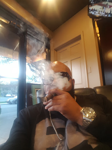 Tobacco Shop «Sikar cigar Lounge & Bar», reviews and photos, 1624 Delaware Ave, Wilmington, DE 19806, USA
