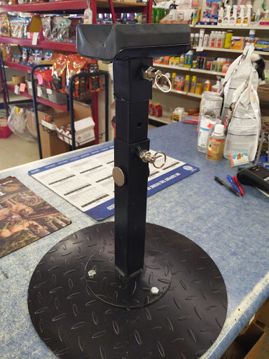 Pet Supply Store «Halbert Veterinary & Pet Supply», reviews and photos, 2675 M.L.K. Jr Blvd, Fayetteville, AR 72701, USA