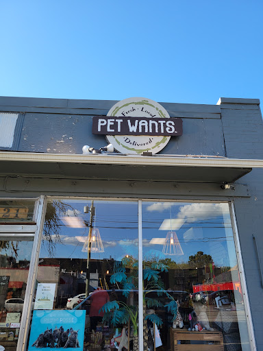 Pet Supply Store «Pet Wants», reviews and photos, 321 S Ashland Ave, Lexington, KY 40502, USA