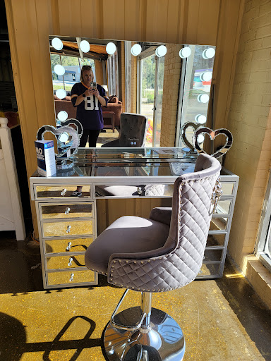 Furniture Store «Furniture Liquidators», reviews and photos, 16818 Florida Blvd, Baton Rouge, LA 70819, USA