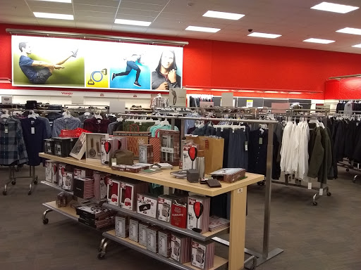 Department Store «Target», reviews and photos, 1555 N Tomahawk Island Dr, Portland, OR 97217, USA