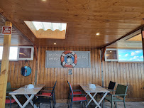 Atmosphère du Restaurant Les Copains Bâbord à La Flotte - n°5