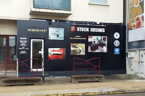 Stock-Cuisines à Bourgoin-Jallieu