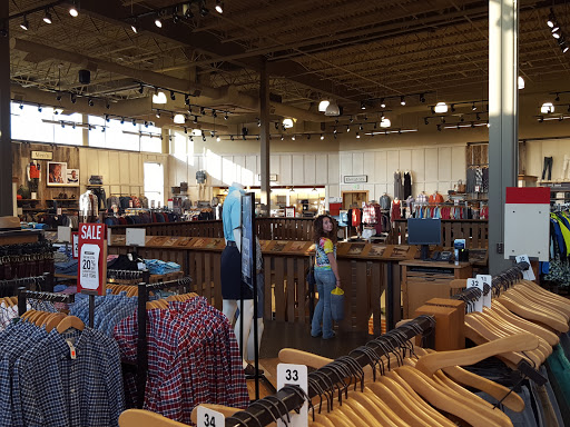 Clothing Store «L.L. Bean», reviews and photos, 1000 Ross Park Mall Dr, Pittsburgh, PA 15237, USA