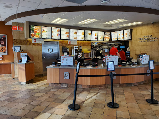 Fast Food Restaurant «Chick-fil-A», reviews and photos, 185 N Randall Rd, Batavia, IL 60510, USA