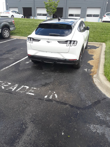 Ford Dealer «Tri-County Ford», reviews and photos, 4032 Commerce Pkwy, Buckner, KY 40010, USA