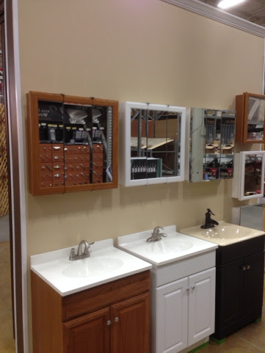 Hardware Store «Sutherlands Lumber #3119», reviews and photos, 4545 College St, Beaumont, TX 77707, USA