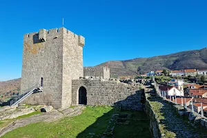 Castelo de Linhares da Beira image