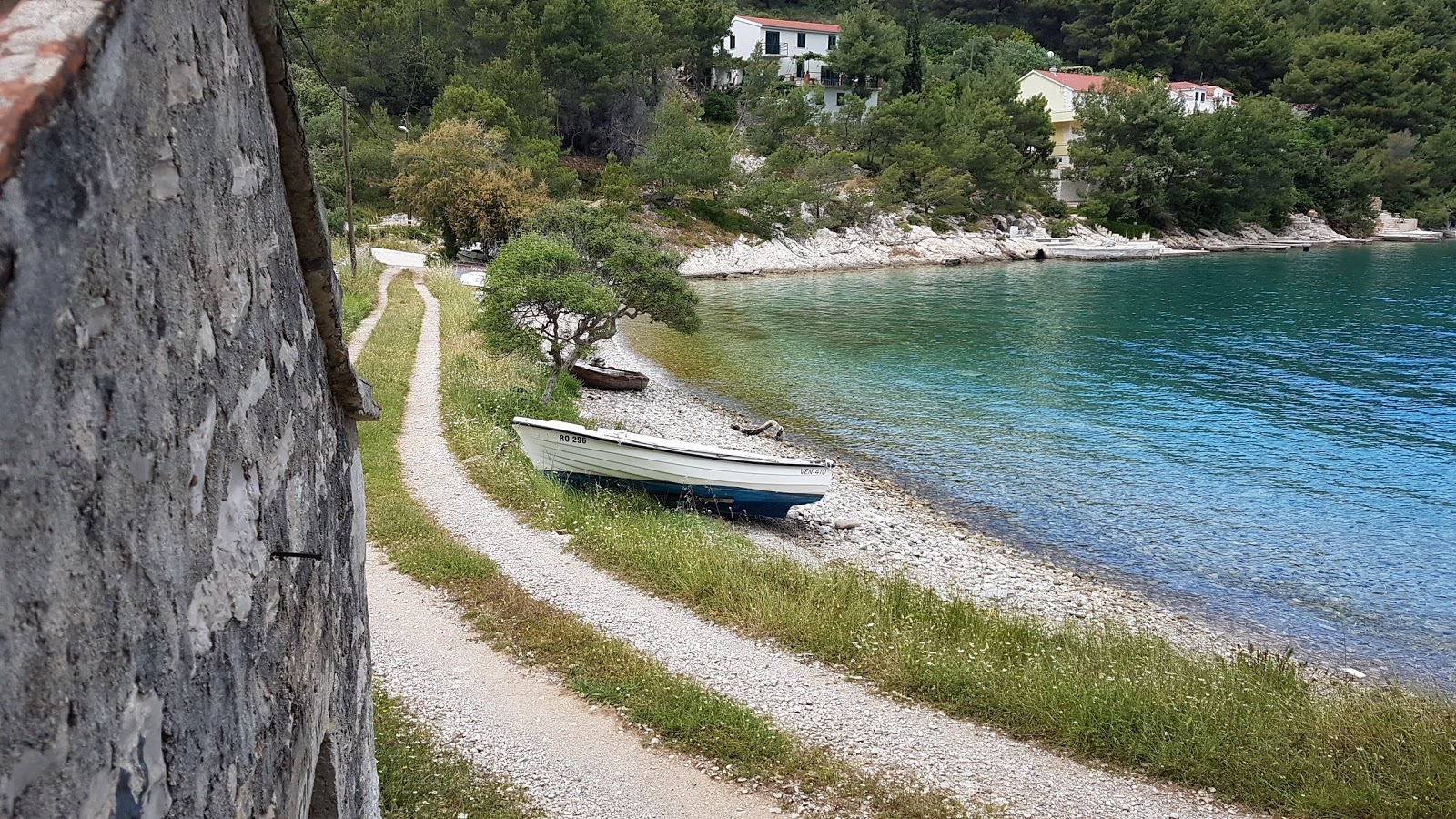 Gornja Krusica beach'in fotoğrafı ve yerleşim