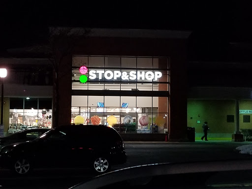 Grocery Store «Super Stop & Shop», reviews and photos, 1095 Kennedy Rd #619, Windsor, CT 06095, USA