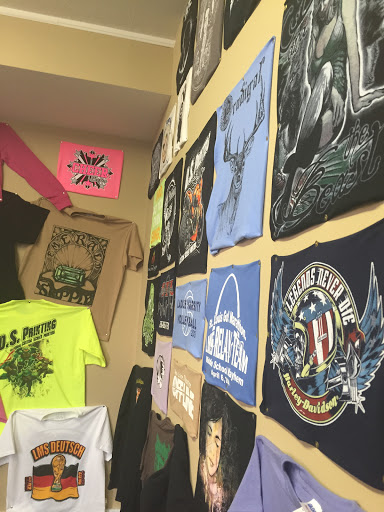 Custom T-shirt Store «DS Printing Co», reviews and photos, 325 Droste Rd, St Charles, MO 63301, USA