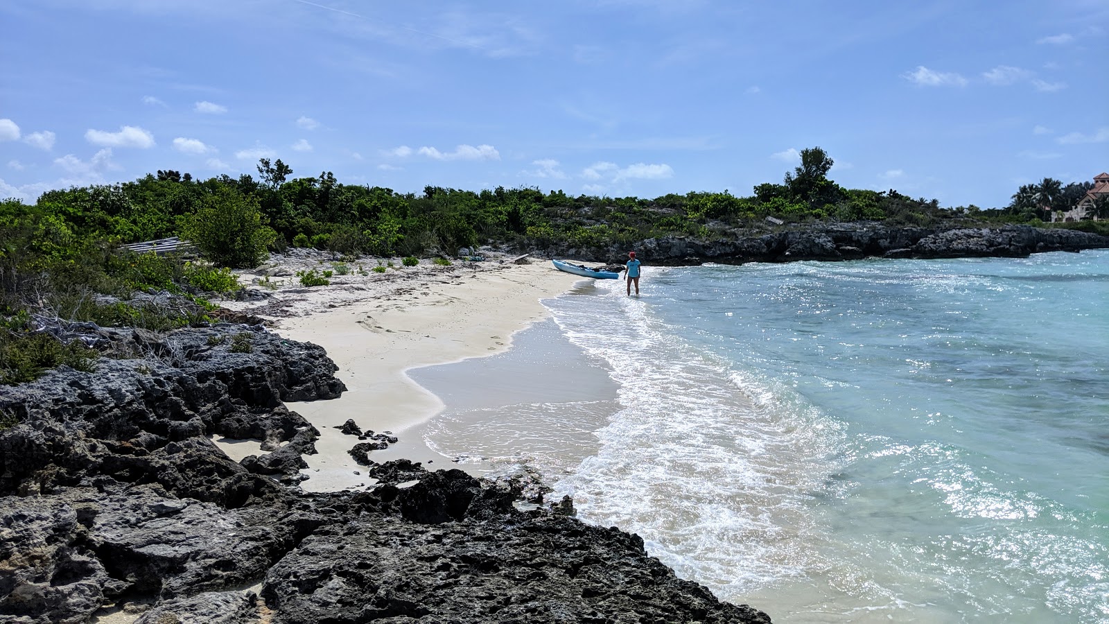 Princes' Island beach的照片 带有碧绿色纯水表面