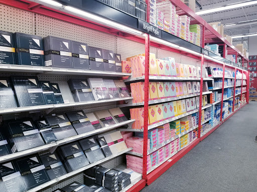 Office Supply Store «Staples», reviews and photos, 209-34 Northern Blvd, Bayside, NY 11361, USA