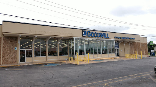 Thrift Store «Goodwill Industries of Central Oklahoma», reviews and photos