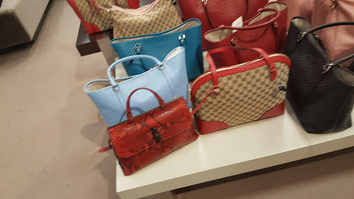 Boutique «Gucci Outlet», reviews and photos, 50 Hartz Way, Secaucus, NJ 07094, USA