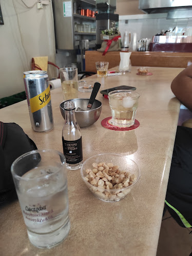 Opinii despre Atrium πολυχώρος în Μάνδρα - Καφετέρια