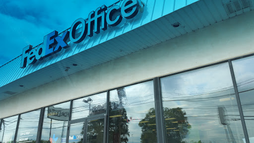 FedEx Office Print & Ship Center, 461 W Germantown Pike, Plymouth Meeting, PA 19462, USA, 