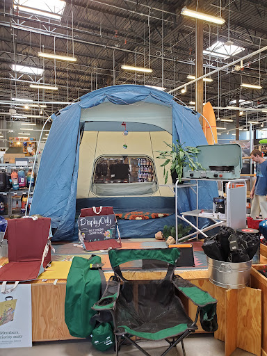 Camping Store «REI», reviews and photos, 350 Independence Blvd, Virginia Beach, VA 23462, USA