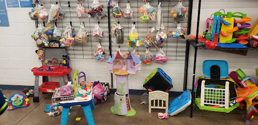 Thrift Store «7th & Bell Goodwill Retail Store & Donation Center», reviews and photos, 17037 N 7th Ave, Phoenix, AZ 85023, USA