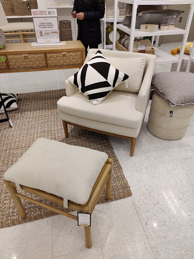 Furniture Store «Ashley HomeStore», reviews and photos, 200 Broadview Village Square, Broadview, IL 60155, USA