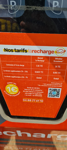 Borne de recharge de véhicules électriques La recharge Station de recharge Aix-en-Provence