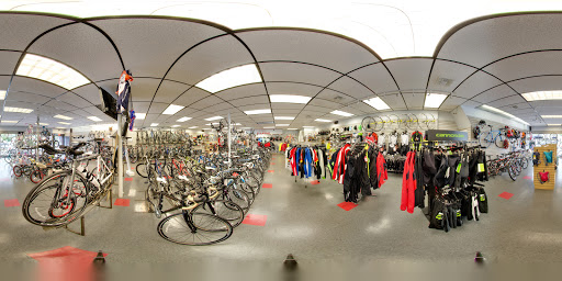 Sporting Goods Store «Brickwell Cycling & Multisports», reviews and photos, 3 Northern Blvd, Great Neck, NY 11021, USA