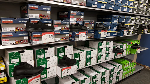 Shoe Store «Shoe Carnival», reviews and photos, 2080 Henderson Mill Rd, Atlanta, GA 30345, USA