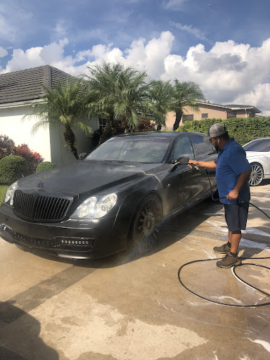 Mobile carwash hernandez en Miami