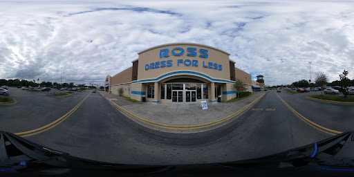 Clothing Store «Ross Dress for Less», reviews and photos, 6190 20th St, Vero Beach, FL 32966, USA