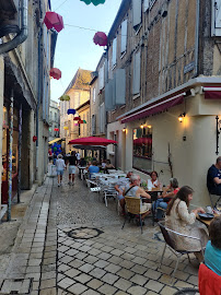 Atmosphère du Restaurant le Saint James - Bergerac - n°11