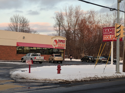 Dollar Store «FAMILY DOLLAR», reviews and photos, 51 Franklin St, Westfield, MA 01085, USA