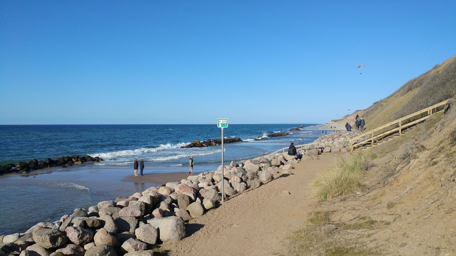 Fotografie cu Vejby Beach - locul popular printre cunoscătorii de relaxare