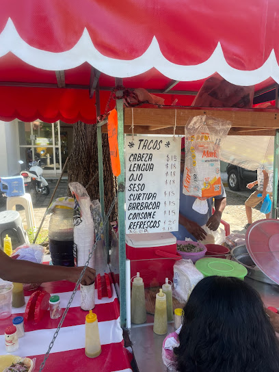 Taqueria Alexis- Barbacoa Y Cabeza Tacos - Calle Carrizal & Guamuchil, H, 70987 Crucecita, Oax., Mexico