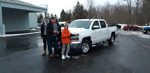 Chevrolet Dealer «Great Lakes Chevrolet», reviews and photos, 310 S Chestnut St, Jefferson, OH 44047, USA